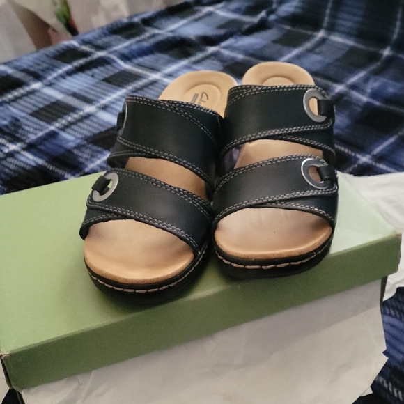 Clarks Navy Blue and Tan Women's Sandals - Picture 1 of 8